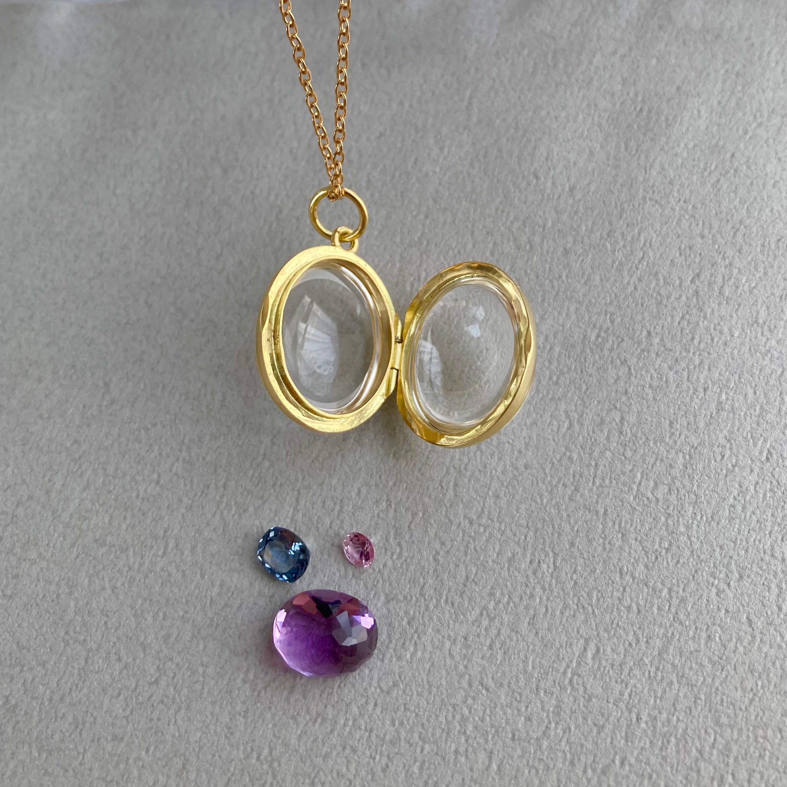 ロッククリスタルロケットペンダント（ミディアム） – Jewellery