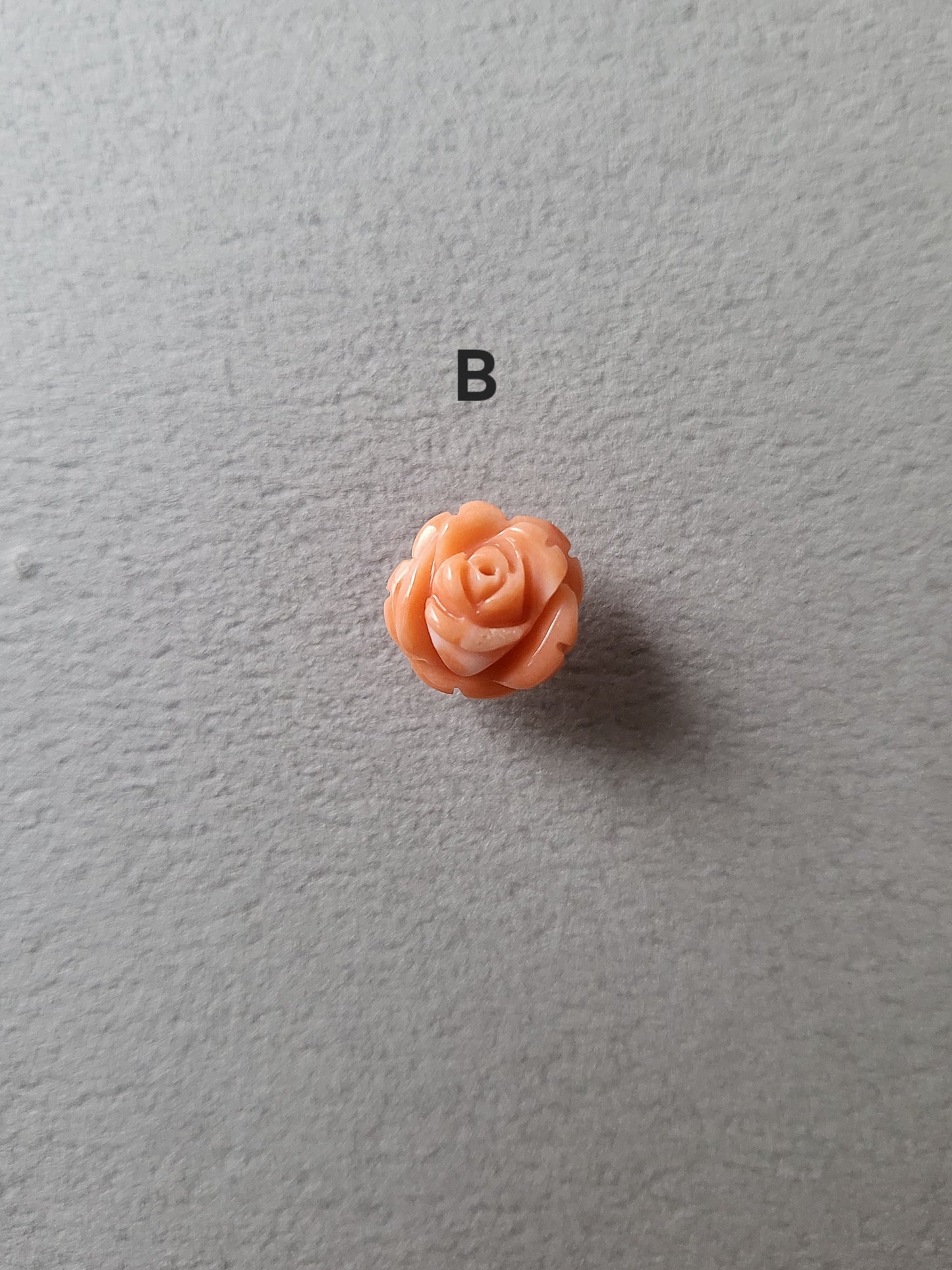 サンゴカーヴィングミニピアス