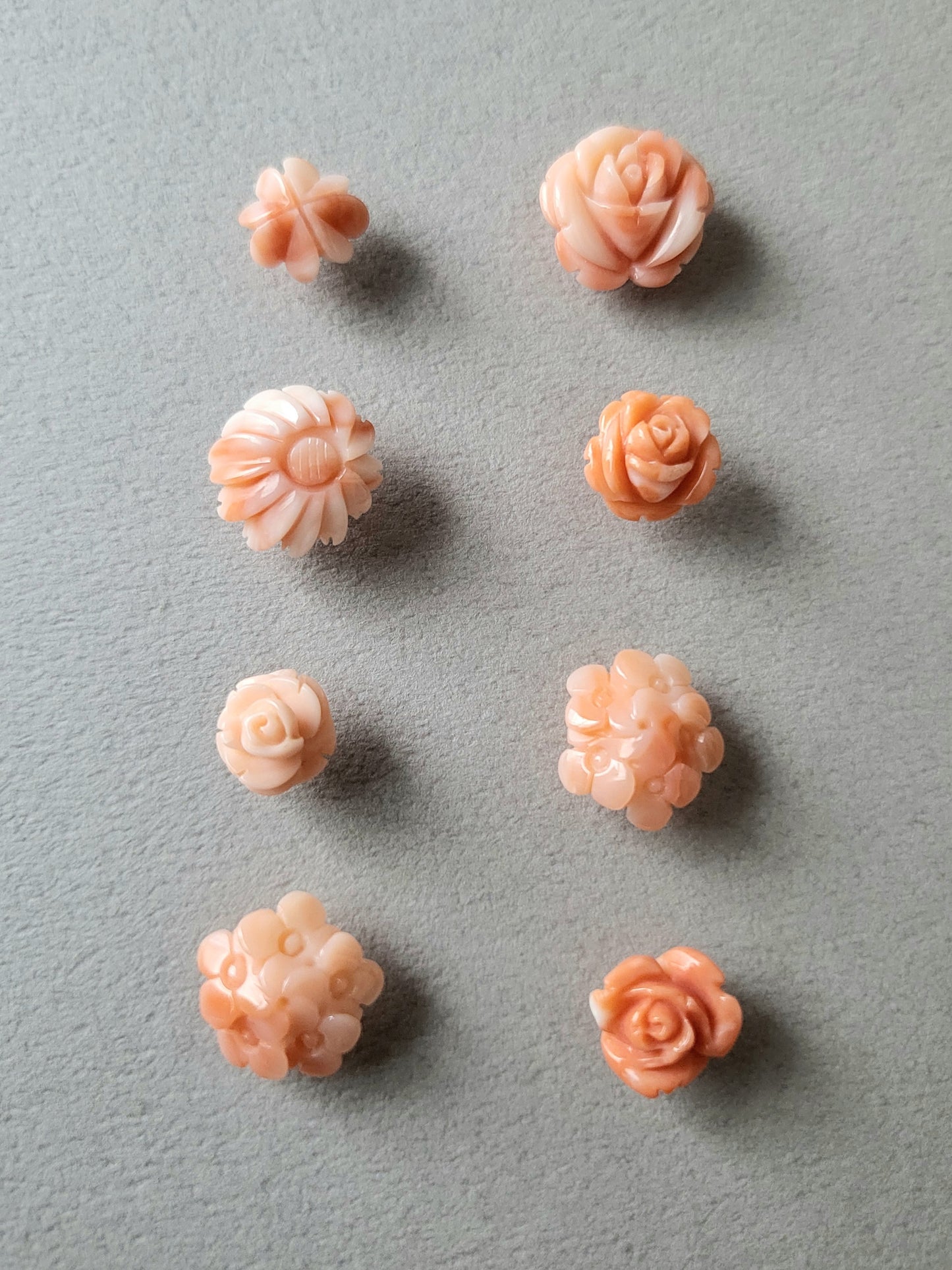 サンゴカーヴィングミニピアス