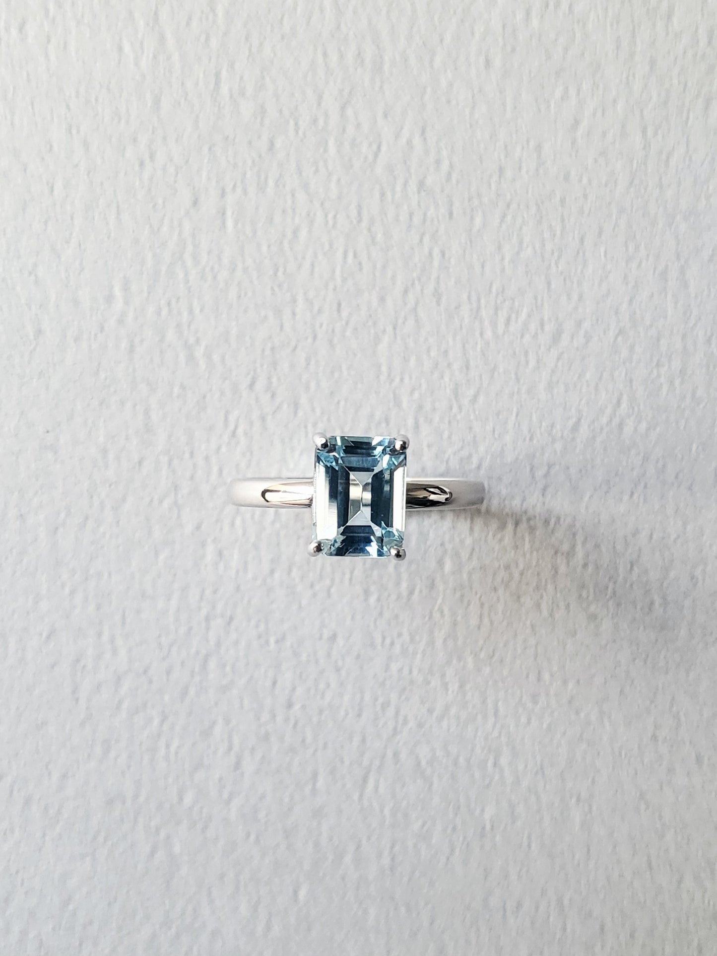 エシカルアクアマリンエメラルドカットリング（Pt）