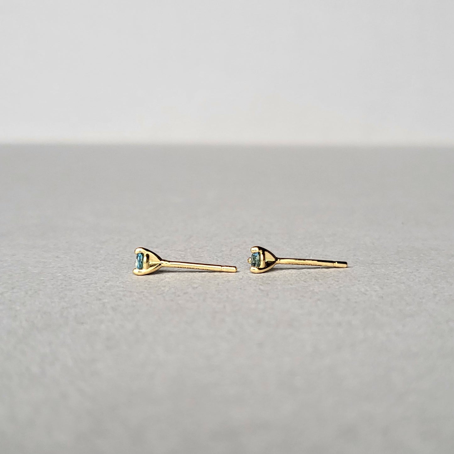 エシカルアクアマリンスタッドピアス
