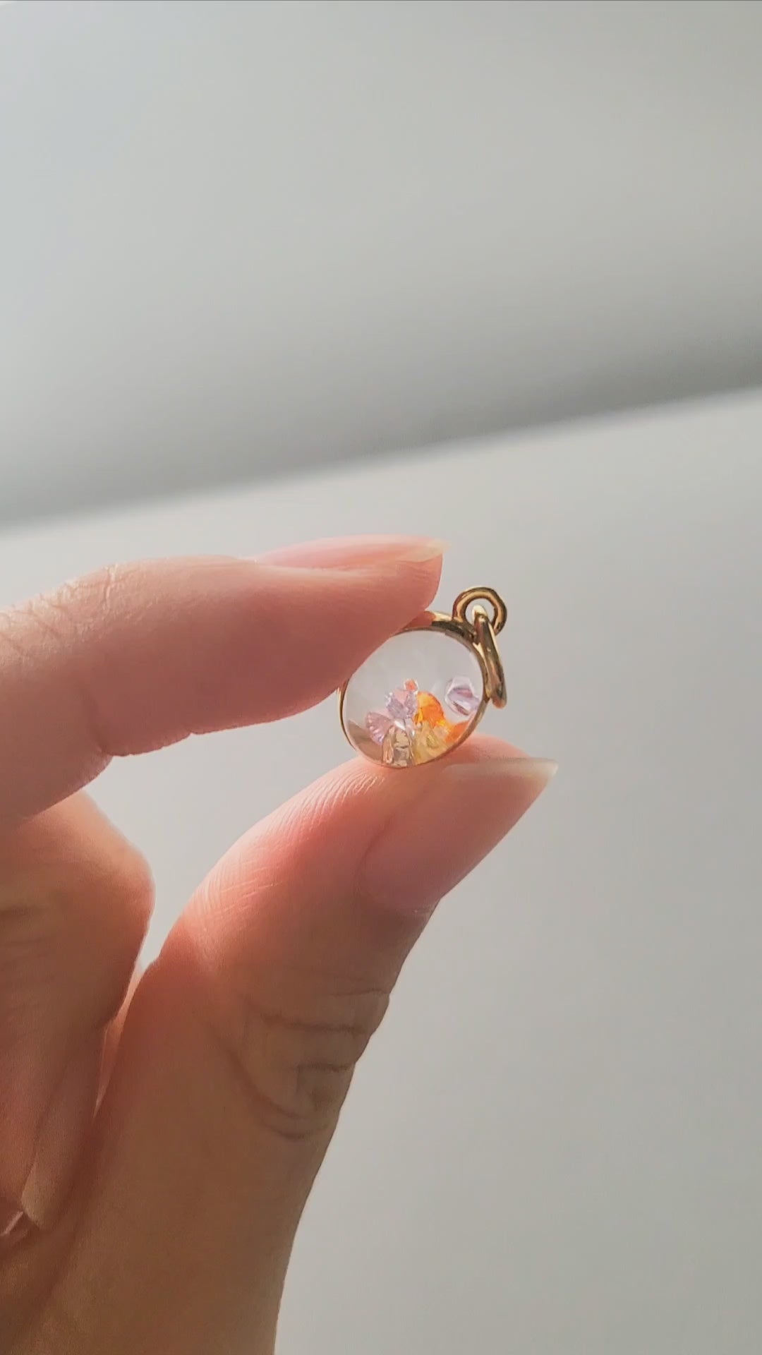 ロッククリスタルロケットペンダント（くり抜き有） – Jewellery